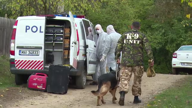 Alerta in Vaslui, unde politistii cauta doi violatori. Victima lor a fost gasita plina de sange, cazuta langa poarta