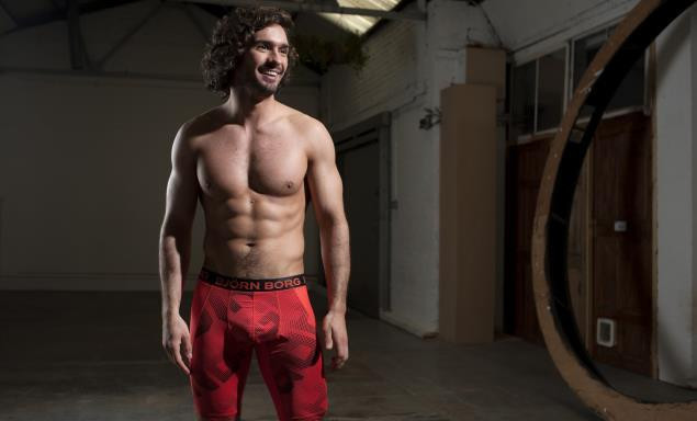 Cu ce se ocupa barbatul care a ajuns sa castige 18 milioane de dolari pe an din Instagram si Youtube