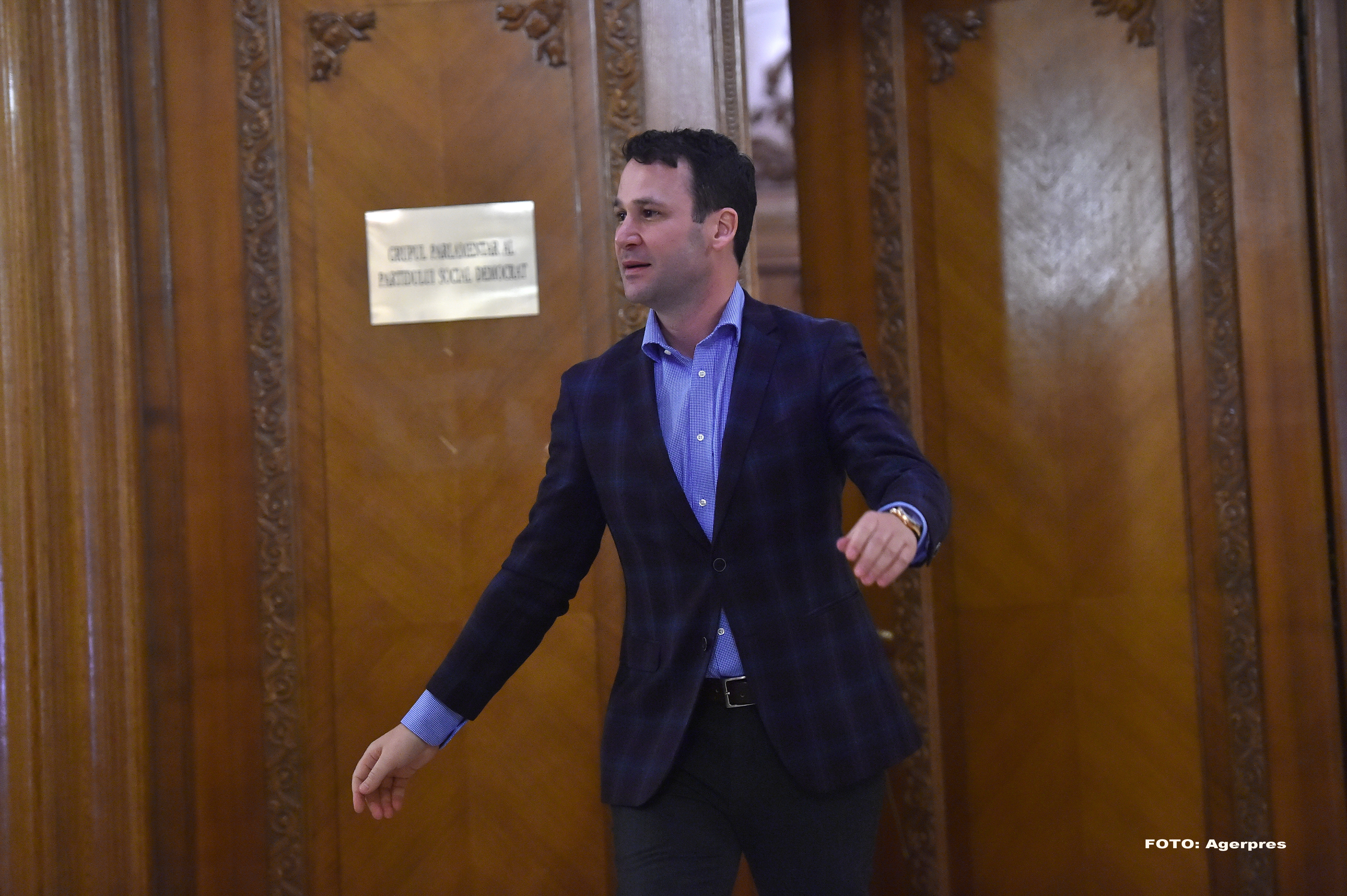 Ziua functionar, noaptea proxenet. Angajatul Primariei Sectorului 3 care facea bani din mita si comisioane de la prostituate