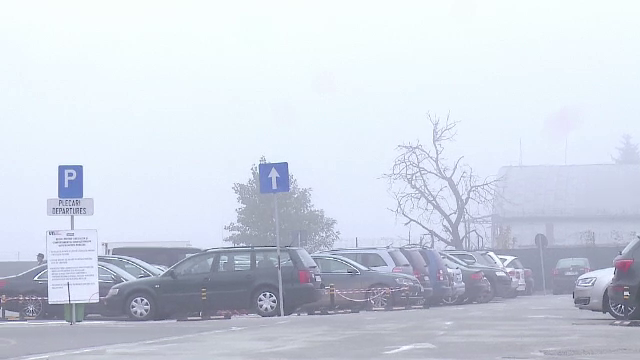 Codul galben de ceata a blocat traficul aerian la Cluj. Patru avioane au asteptat sa decoleze mai bine de 4 ore