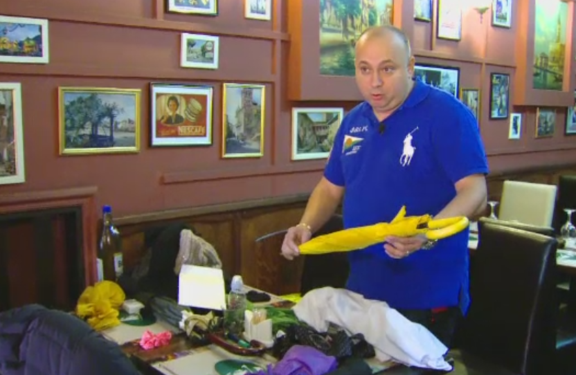 "Buna ziua. Nu-mi gasesc proteza dentara!" Topul celor mai des uitate lucruri de romani in restaurante sau baruri