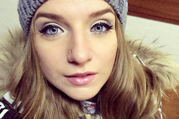 Pare inocenta insa a fost data afara din casa de parinti cand au aflat cu ce se ocupa! Ce s-a intamplat dupa e incredibil