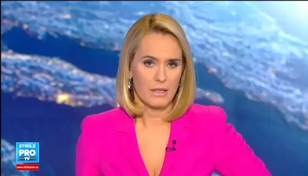 Directoarea unui liceu privat din Petrosani a fost retinuta. Suma ceruta pentru a fabrica diplome de liceu si BAC