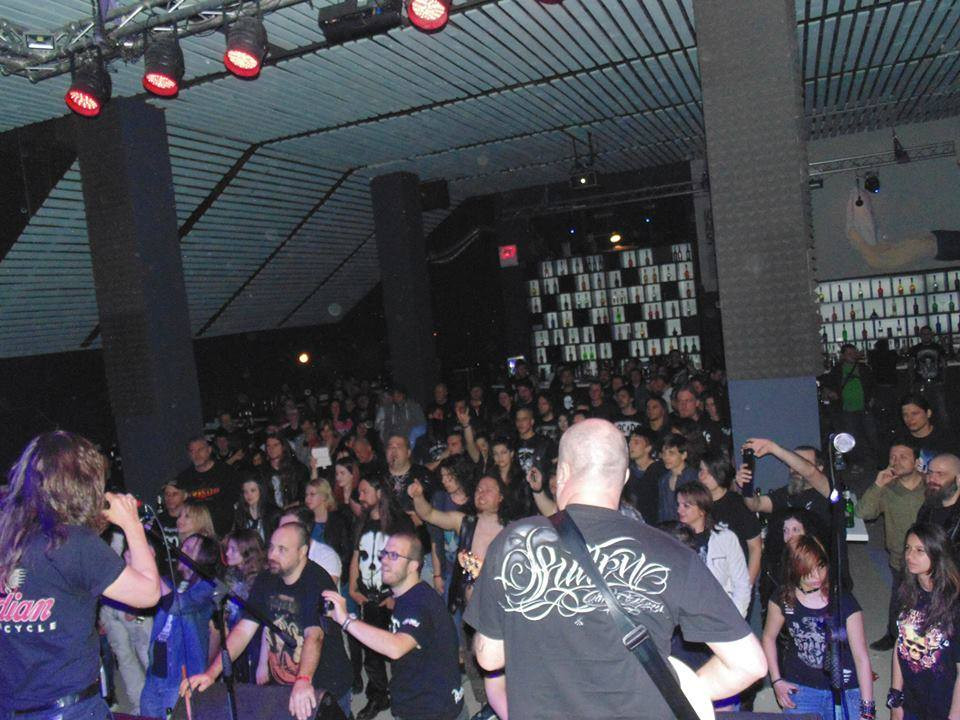 Clubul Colectiv NU avea autorizatie din partea ISU pentru eveniment. Momentul in care a pornit incendiul a fost fotografiat