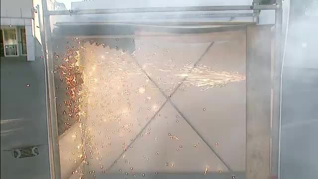 Experiment ProTV. Conditiile din clubul Colectiv, recreate de George Buhnici: Ce se intampla cand buretele se aprinde