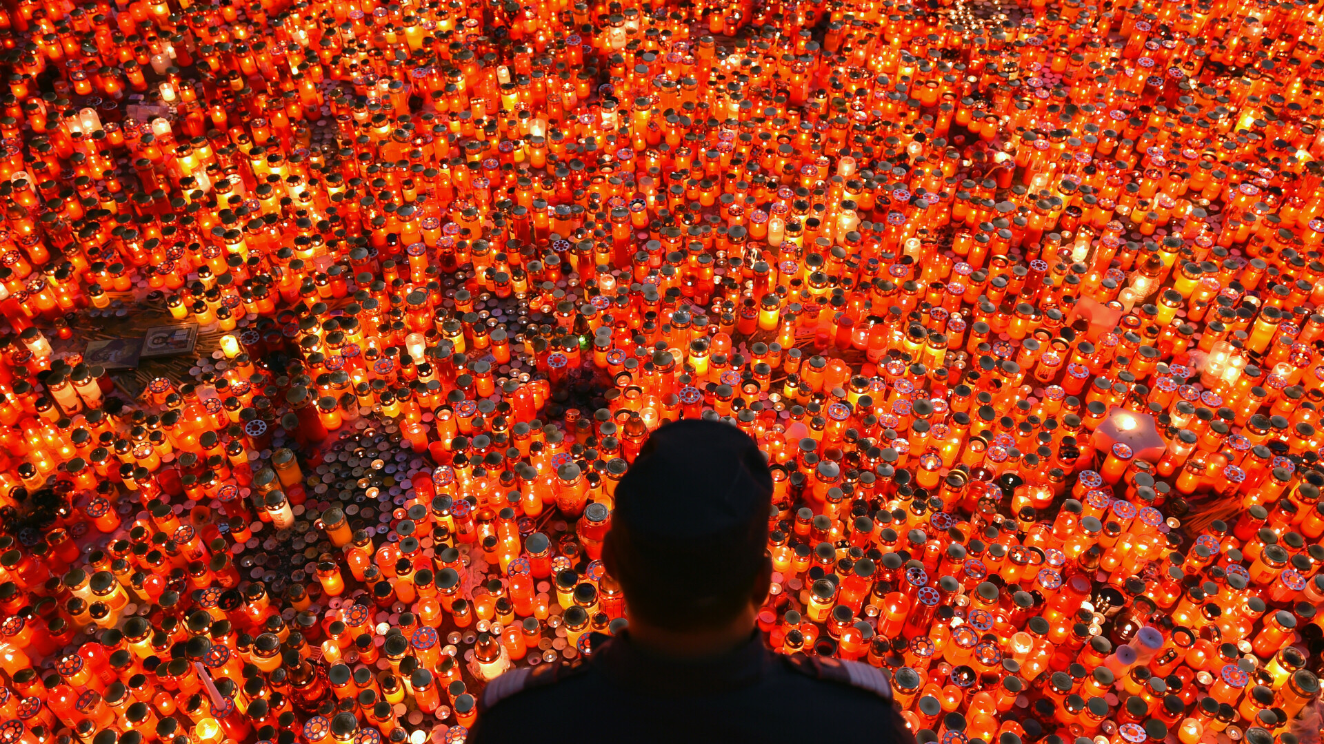 CLUB COLECTIV - AGERPRES