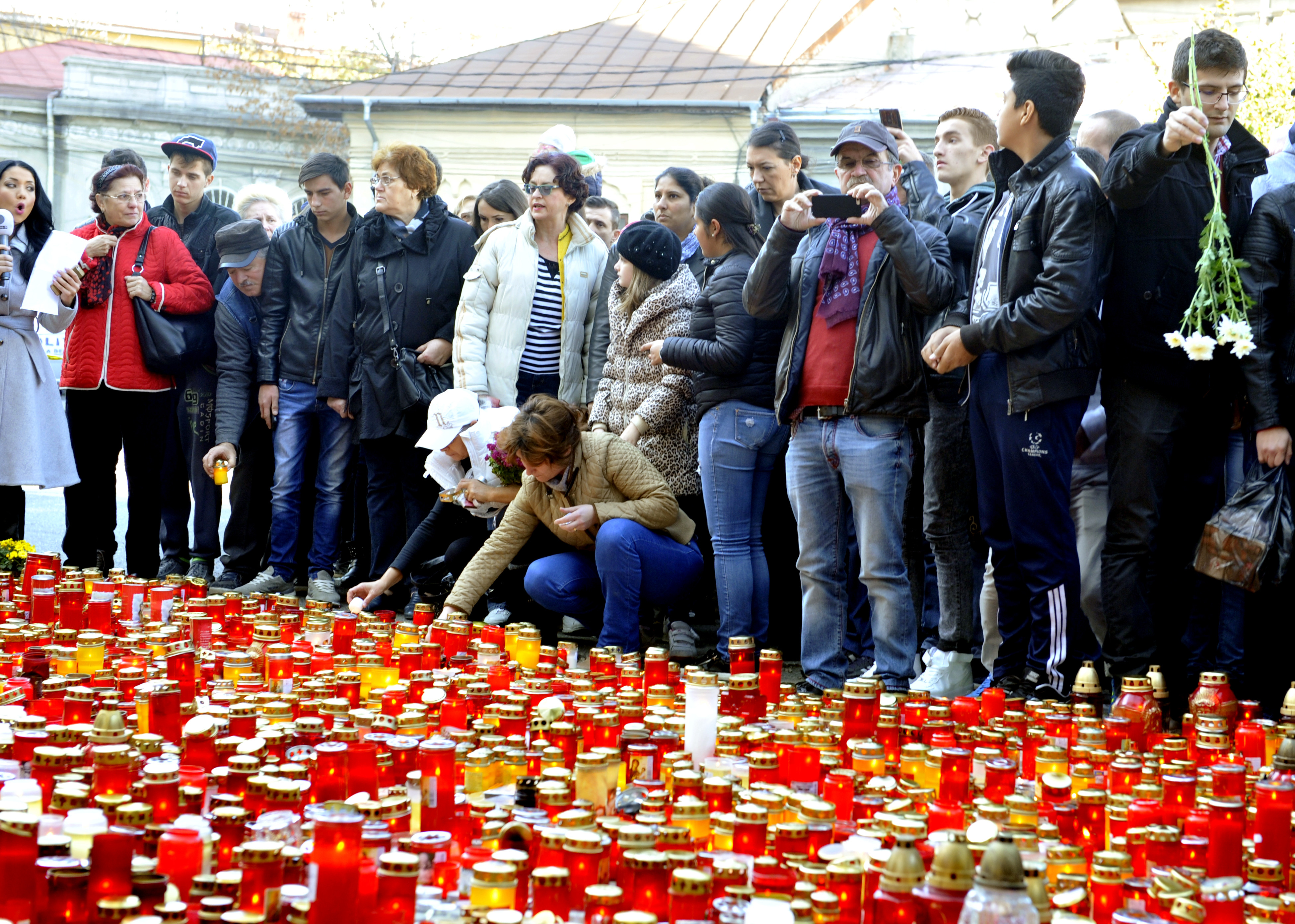 Patronii Colectiv „au incurajat accesul unui numar de persoane mult peste limita admisa”. Clubul, inexistent pentru pompieri