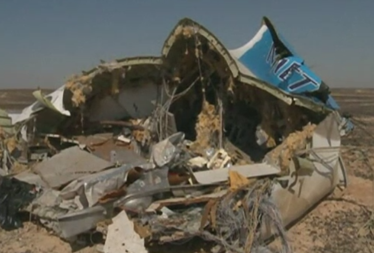 Avionul rus prabusit in Egipt ar fi fost doborat de o bomba a ISIS. Reactia premierului Marii Britanii