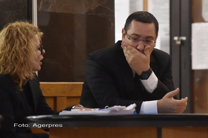 Fostul premier Victor Ponta NU mai este doctor in drept. Ministrul Educatiei a semnat ordinul de retragere a titlului