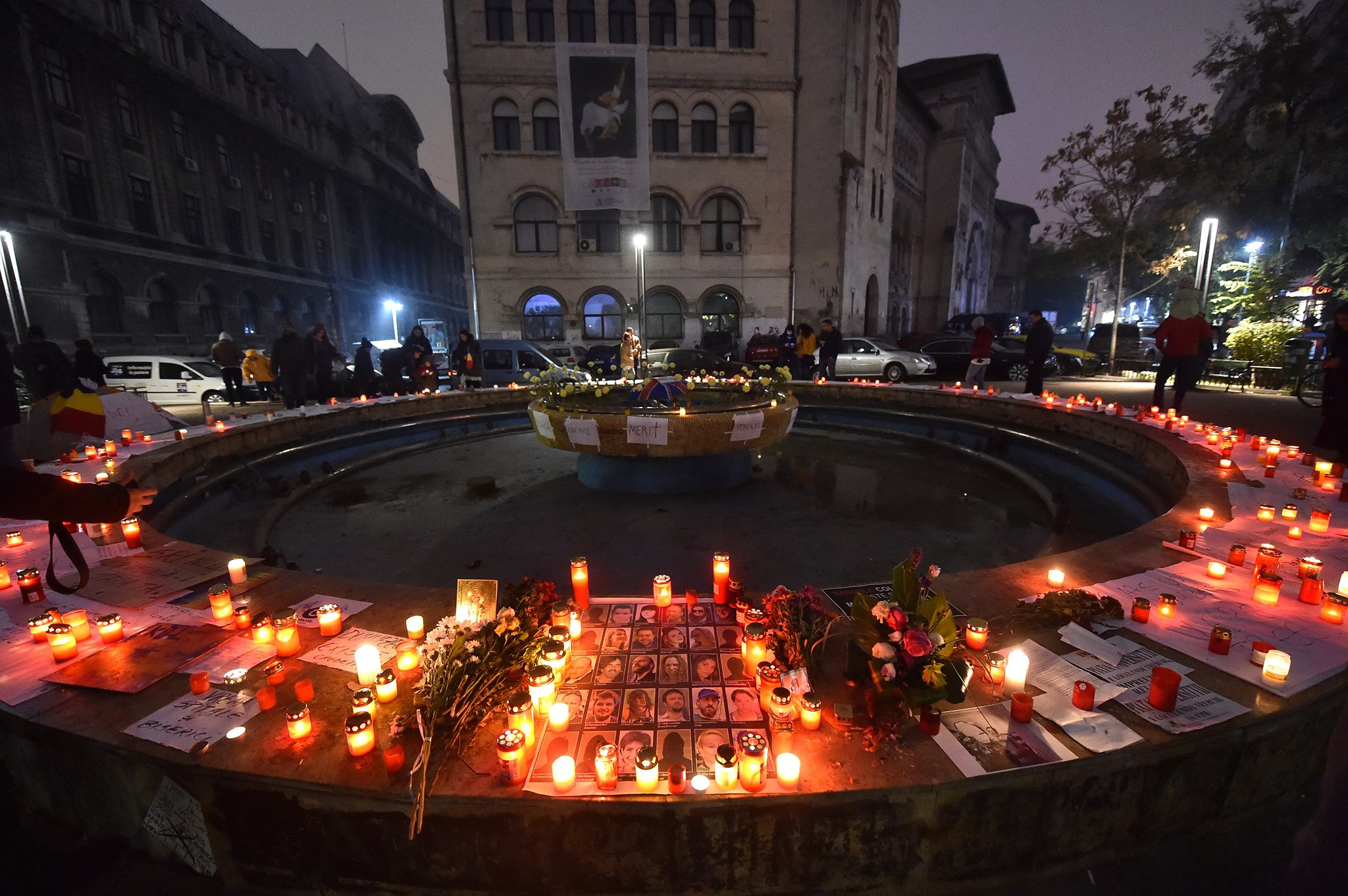 Bilantul tragediei din Colectiv: 57 de morti. Iubitul tinerei care a murit joi: "Imi va lipsi fiecare particica din tine"