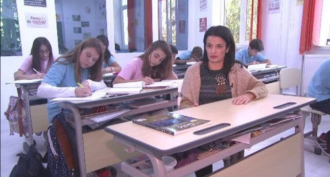 Ce ii poti spune unui copil despre masturbare? De ce e important sa dispara mituri precum "provoaca orbire"