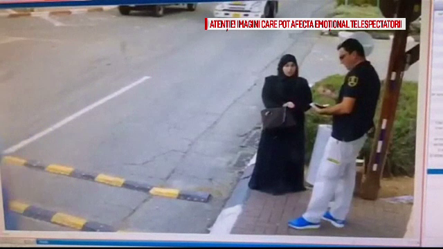 Atacuri pe strada in Israel. Momentul in care o femeie palestiniana incearca sa injunghie un agent de securitate israelian