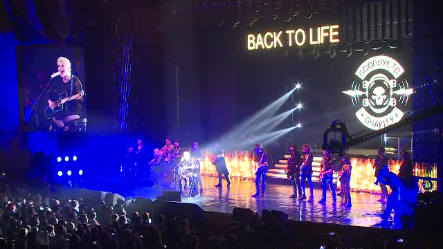 Loredana si-a lansat noul album, Imaginarium, printr-un show de exceptie la Sala Palatului