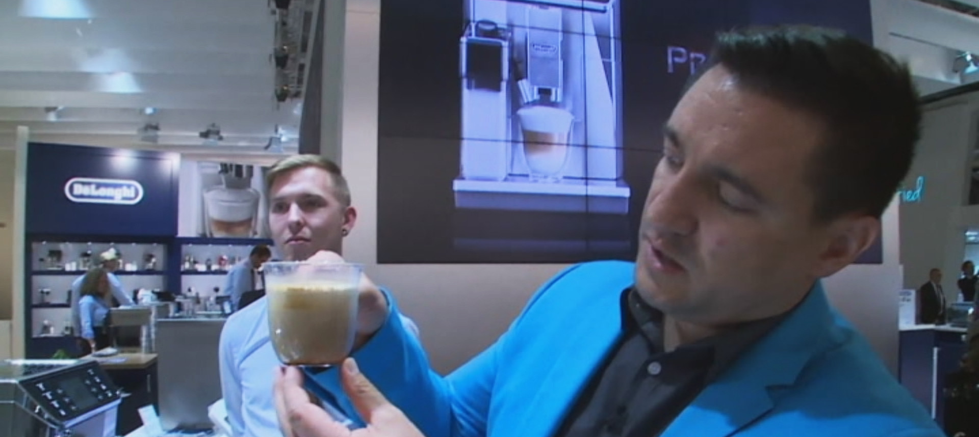 iLikeIT. Solutii inteligente la probleme banale: fumul si mirosul din bucatarie, cafeaua de dimineata, casca cu semnalizare