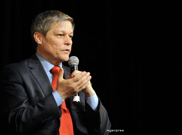 Motivul pentru care Dacian Ciolos nu foloseste politia in trafic. "Prefer sa nu zapacesc lumea de cap"