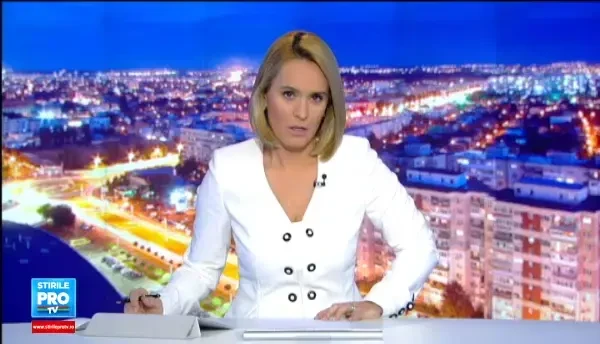 Un cartier din Craiova a fost acoperit de cenusa CET-ului din apropiere. Nu putem sa stam in casa cu geamul deschis