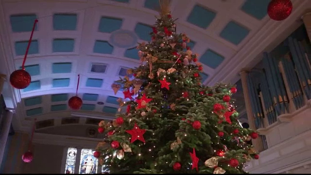 Care sunt cele mai cautate cadouri de Craciun in 2015. Trendurile iernii, prezentate la targul de decoratiuni din Londra