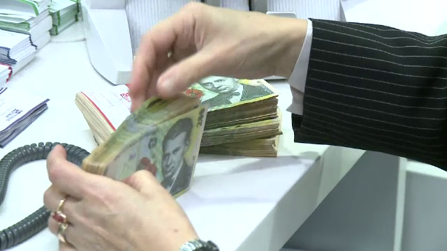 Bugetarii nu vor primi in 2016 tichete de masa, de vacanta sau indemnizatii la pensie, din cauza "riscurilor de deviere"