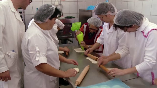 Legea absurda care loveste direct in scolile profesionale. Ce conditii vor trebui sa indeplineasca formatorii