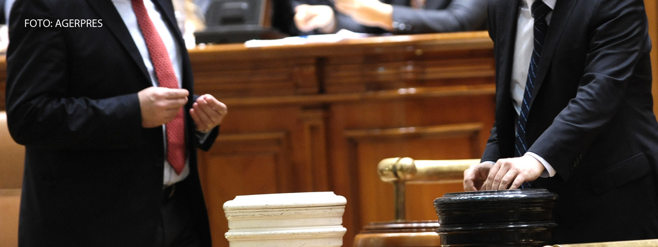 Camera Deputatilor are nevoie de un nou set de bile. Ipoteza oficiala: 22 de parlamentari au plecat cu ele acasa