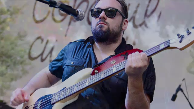 basistul trupei Goodbye to Gravity, Alex Pascu