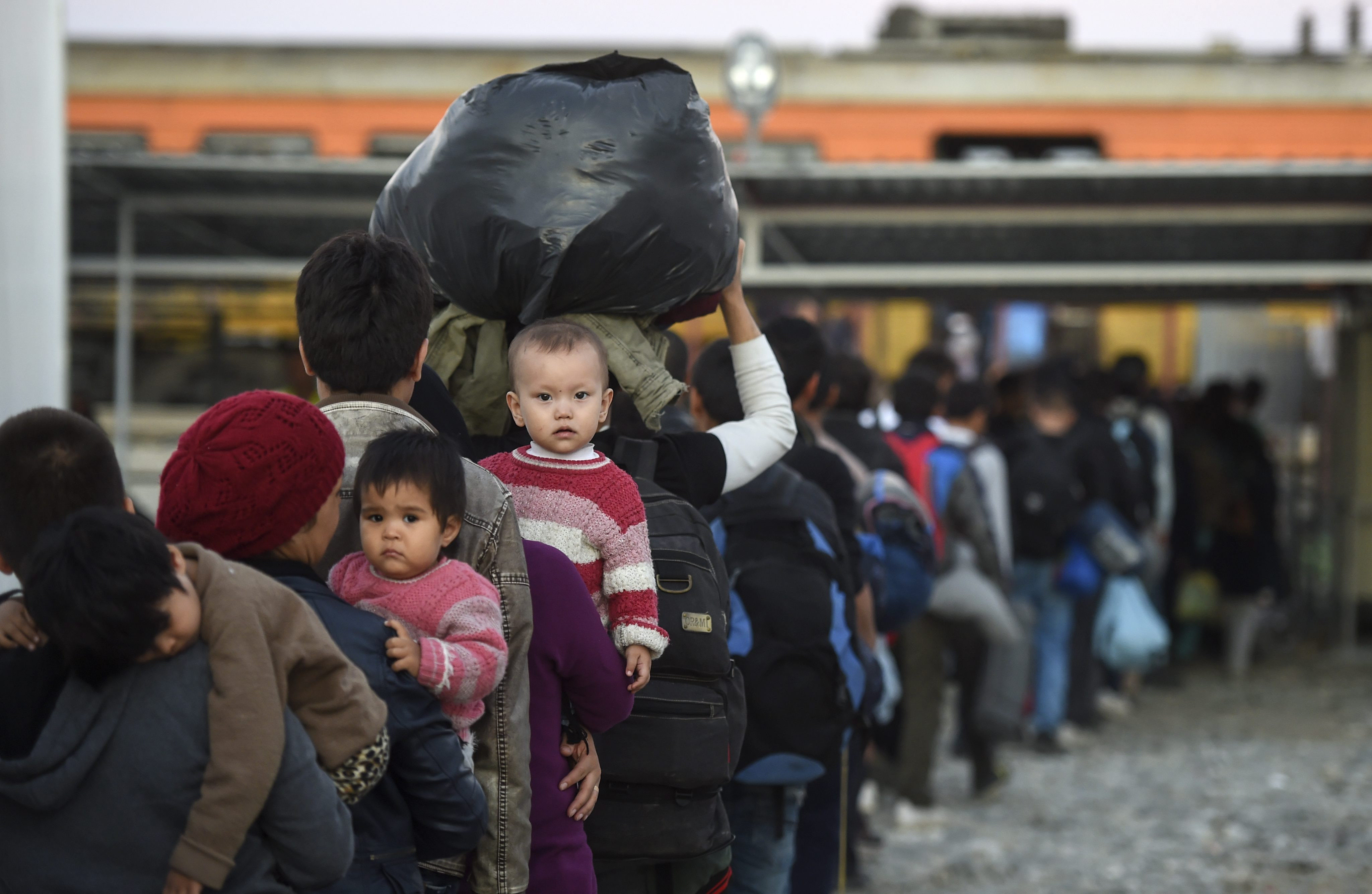 Presedintele Comisiei Europene, ironic pe tema migrantilor: In ritmul actual, relocalizarea lor se va incheia in 2101