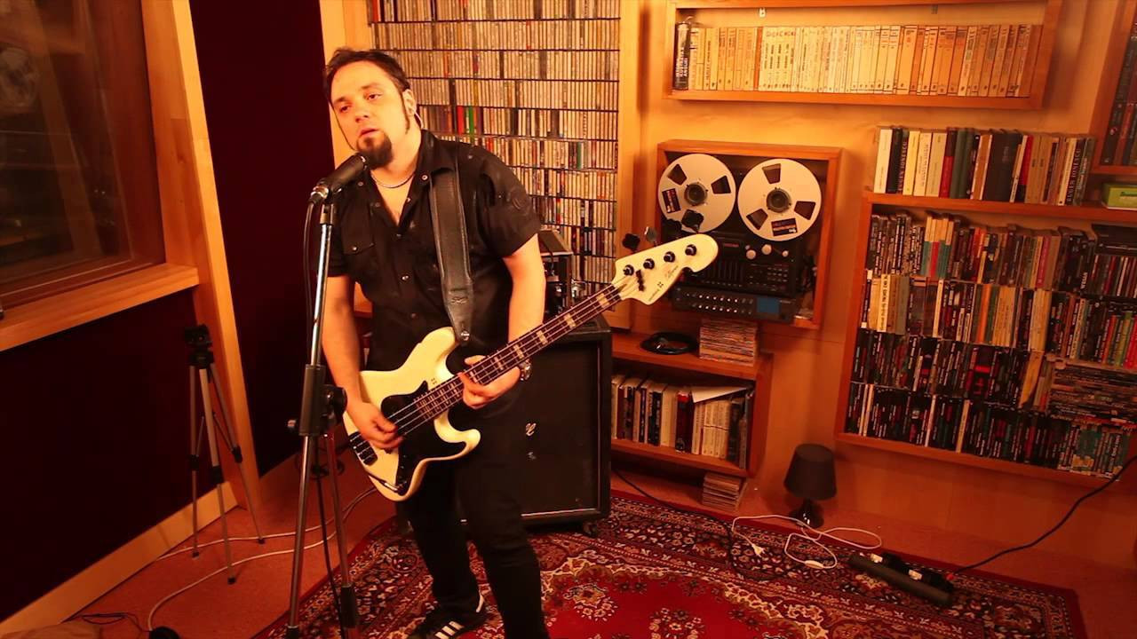 Tobosarul trupei “Goodbye to Gravity” mort in incendiu era singurul ei fiu. “A pierdut 6 sarcini, pana sa-l nasca pe Alex