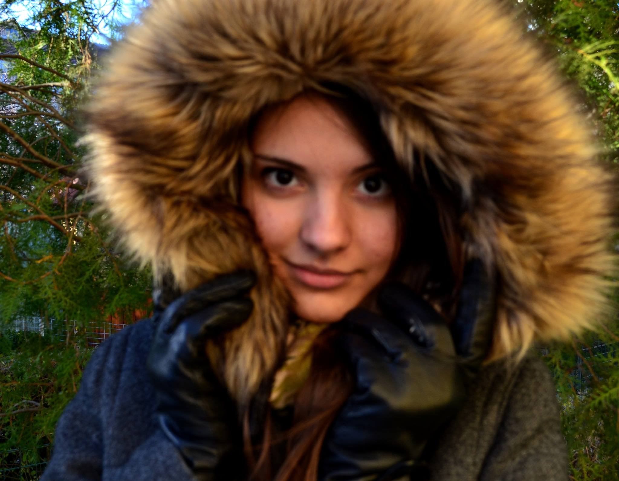 Povestea Ioanei Geambasu, una dintre tinerele ranite in incendiul din Colectiv. Mama ei este chirurg