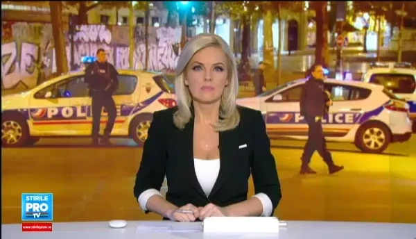 Multimea adunata in Place de la République a luat-o la fuga, dupa o alarma falsa. Oamenii ar fi auzit focuri de arma