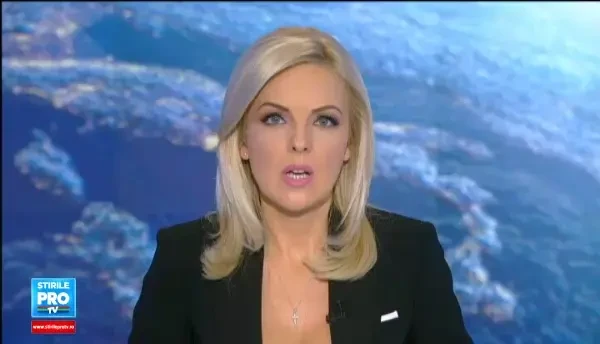 Un microbuz inmatriculat in Romania s-a ciocnit cu un autoturism, in Ungaria. 15 romani raniti, internati in spital