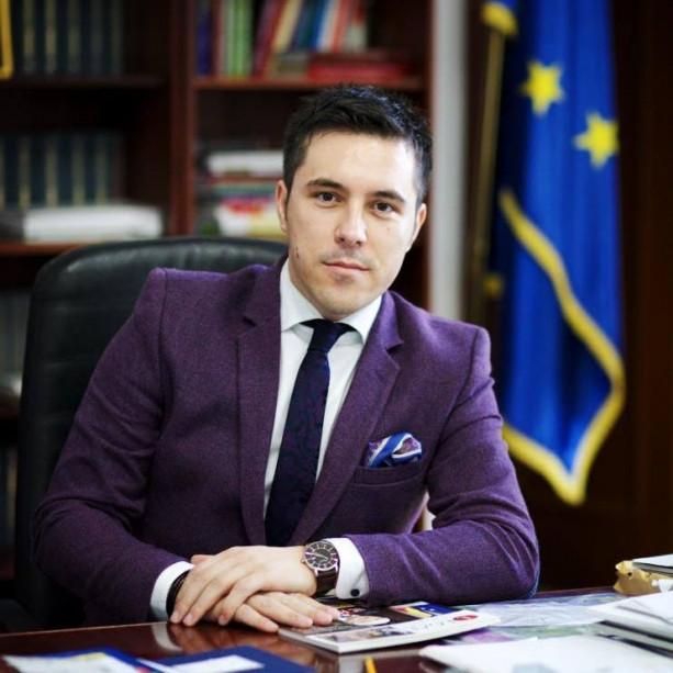 Ciprian Bucur - relatia cu parlamentul