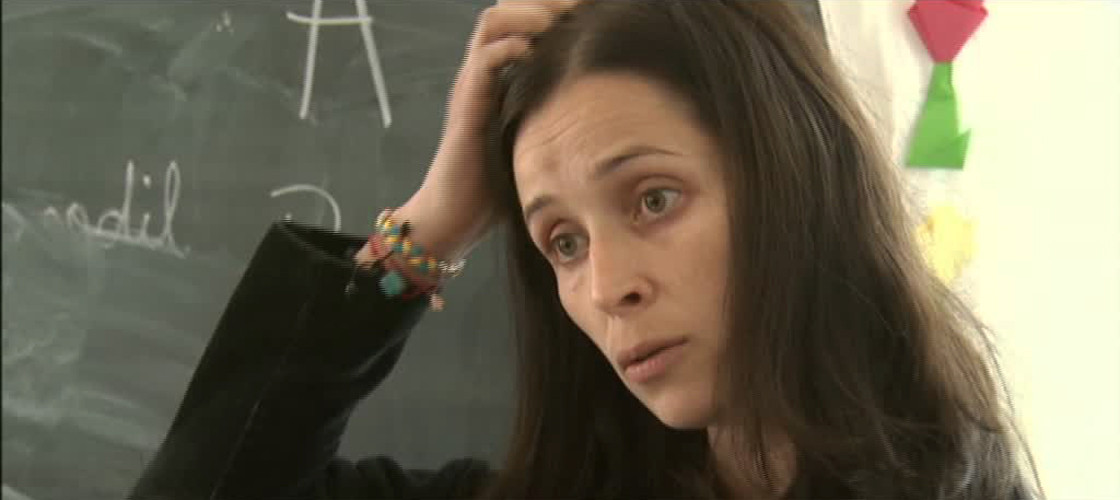 Ce s-a intamplat cu profesoara de engleza din Vaslui, care abia leaga doua fraze, la 4 luni dupa momentul "Hello... Kitty!"