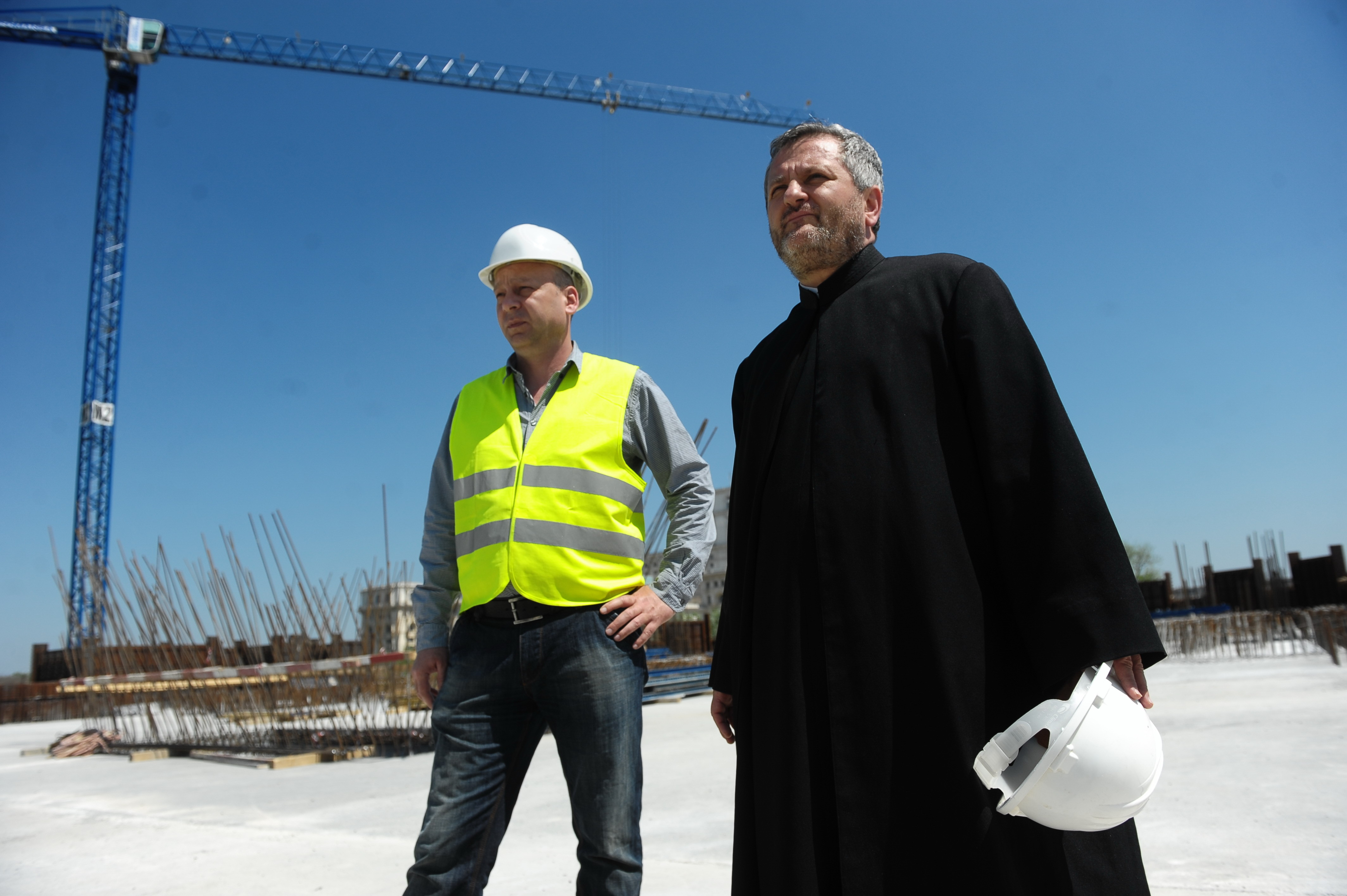 BOR isi schimba purtatorul de cuvant. Cine ii va lua locul Parintelui Stoica, cel care spunea ca "preotii nu vin neinvitati"