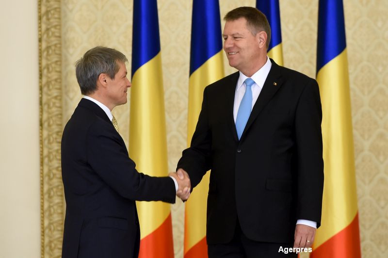 "Razboi" intre partidele din Romania privind alegerile locale. Ciolos va discuta astazi cu liderii politici si cu Iohannis