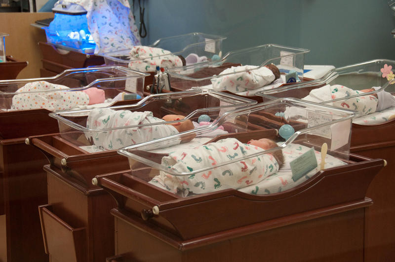 Doi copii incurcati la nastere in 2010 vor ramane cu parintii care i-au crescut, a decis un tribunal din Africa de Sud