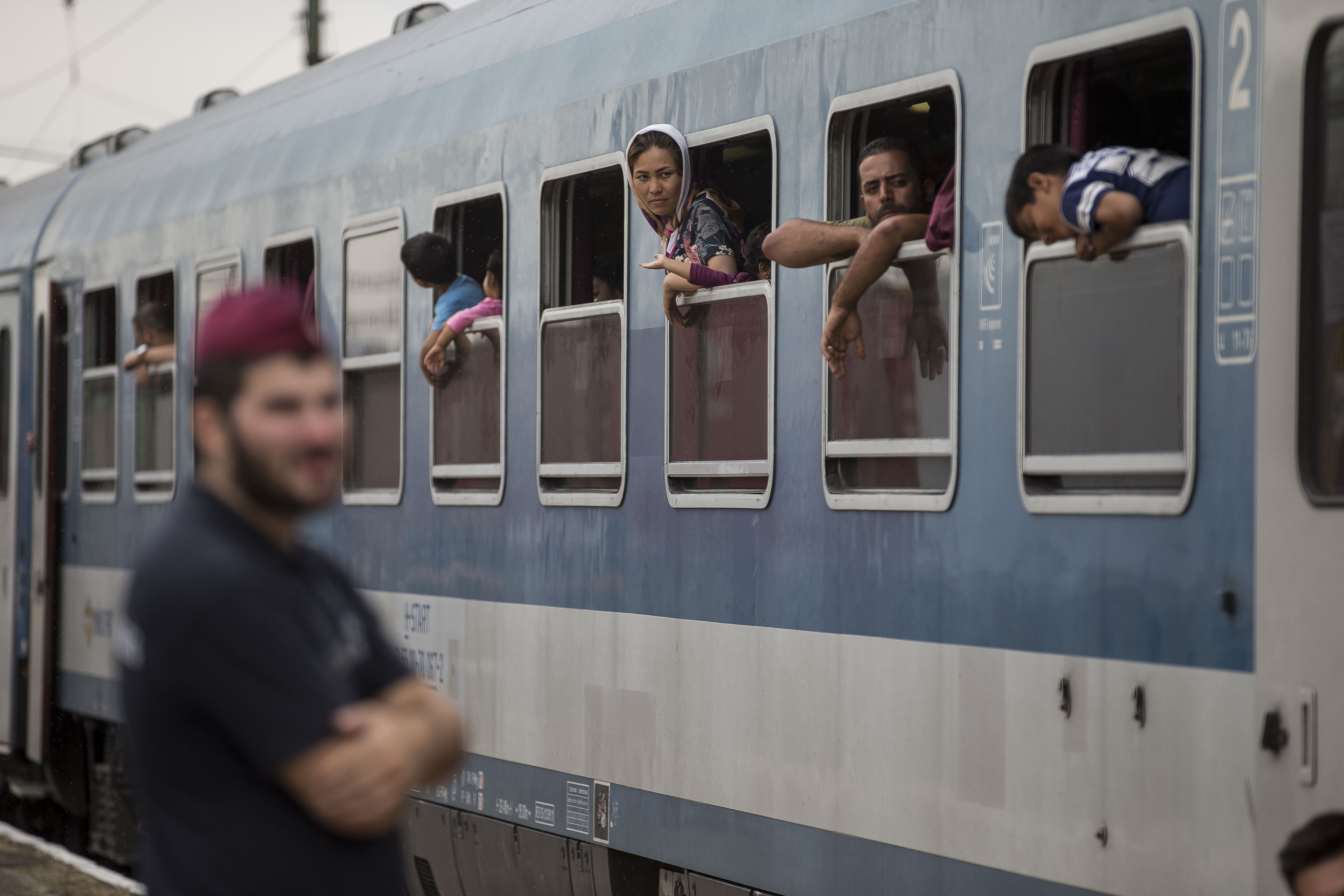 Autoritatile ungare au retinut doi britanici acuzati de finantare de "actiuni teroriste", aflati in drum spre Bucuresti