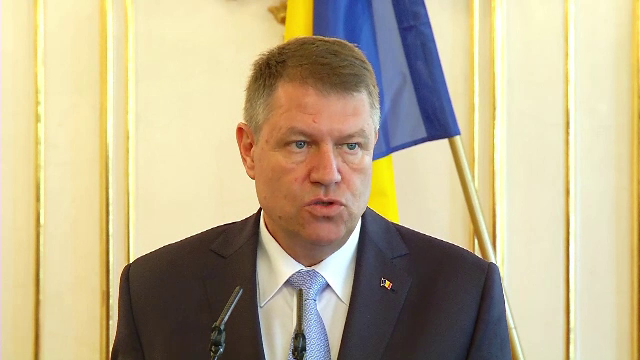 Iohannis a promulgat majorarile promise de Guvernul Ponta. +25% pentru medici, +15% pentru profesori, +10% pentru bugetari