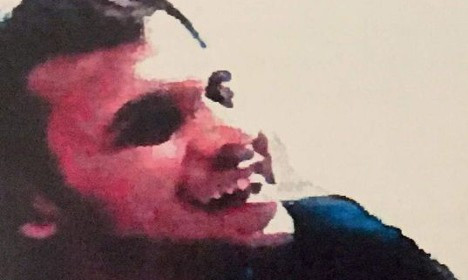 Irakian suspectat ca planuieste un atac terorist, dat in cautare generala in Suedia. Nivelul de alerta terorista ridicat la 4