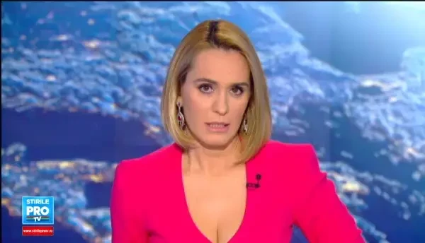 Un incendiu violent a facut scrum casa unei familii din Constanta. Motivul pentru care constructia a ars ca o torta