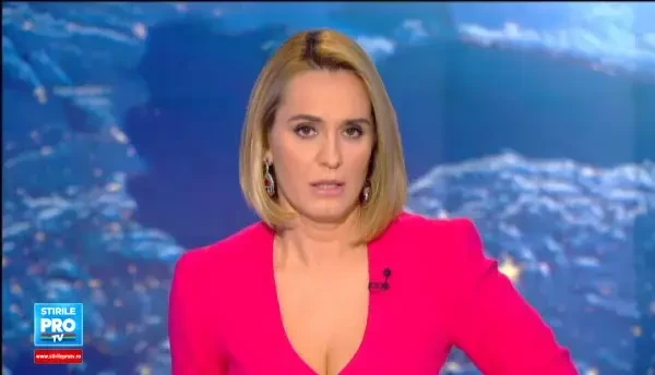 Plaja Egremni, din Lekfada, considerata una dintre cele mai frumoase din lume, a disparut, in urma unui cutremur puternic