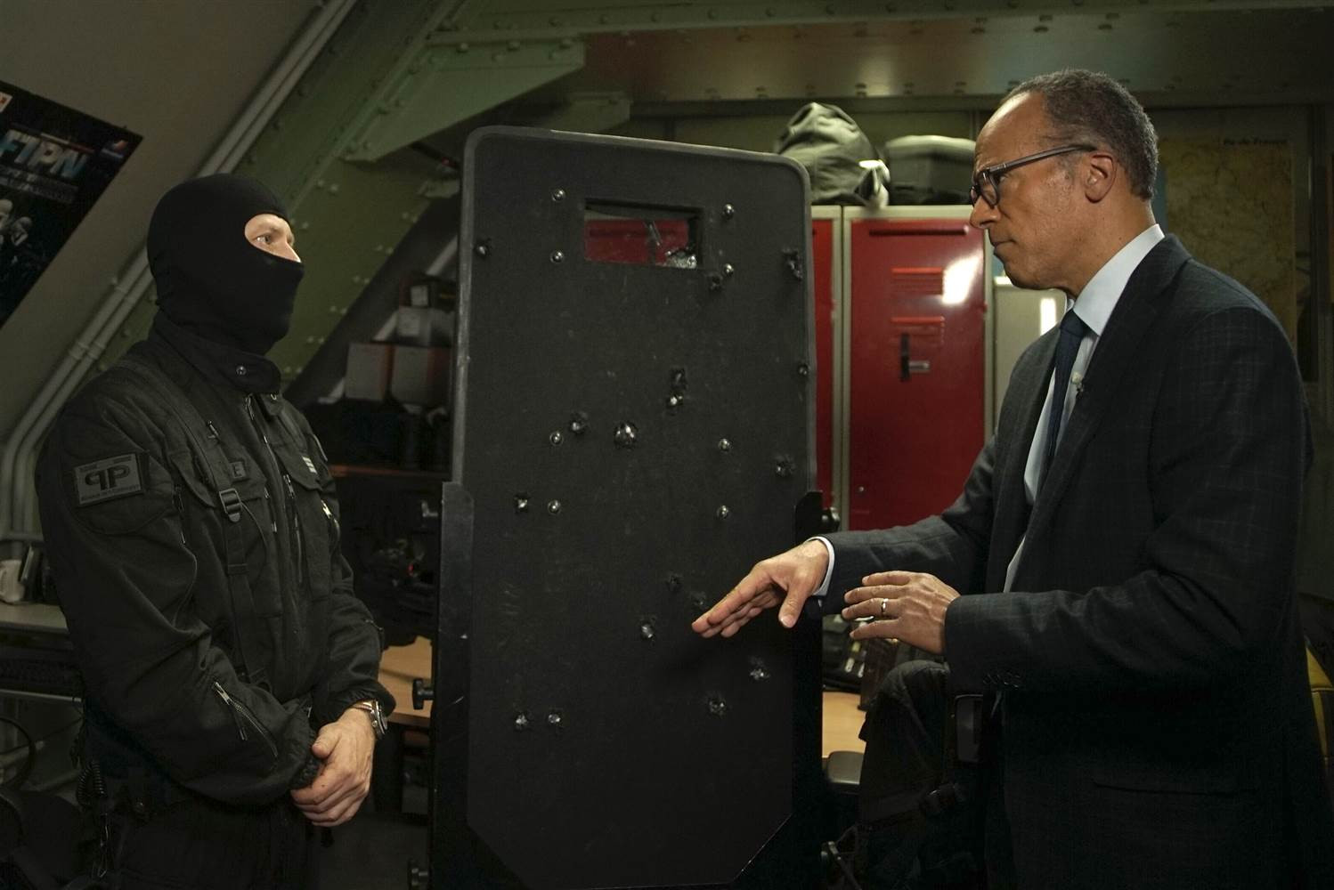 Marturisirile capitanului Comandoului care a descins peste teroristii de la Bataclan: "Am descoperit un iad pe pamant"