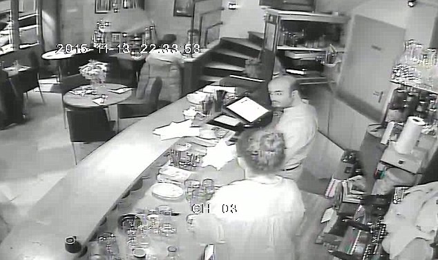 Tanara care si-a riscat viata pentru a salva o femeie ranita in Paris: "Nu puteam sa las pe cineva sa moara singur"