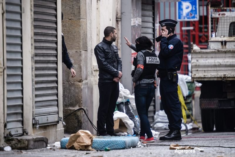 Raid fortele de ordine in Saint-Denis