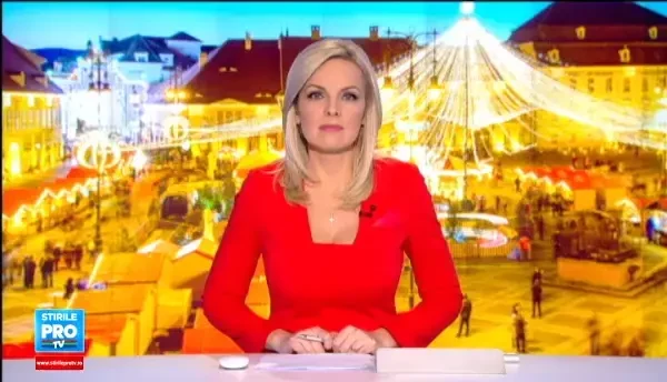 Sibiul se transforma in oras de poveste. A inceput Targul de Craciun: mii de beculete au fost aprinse