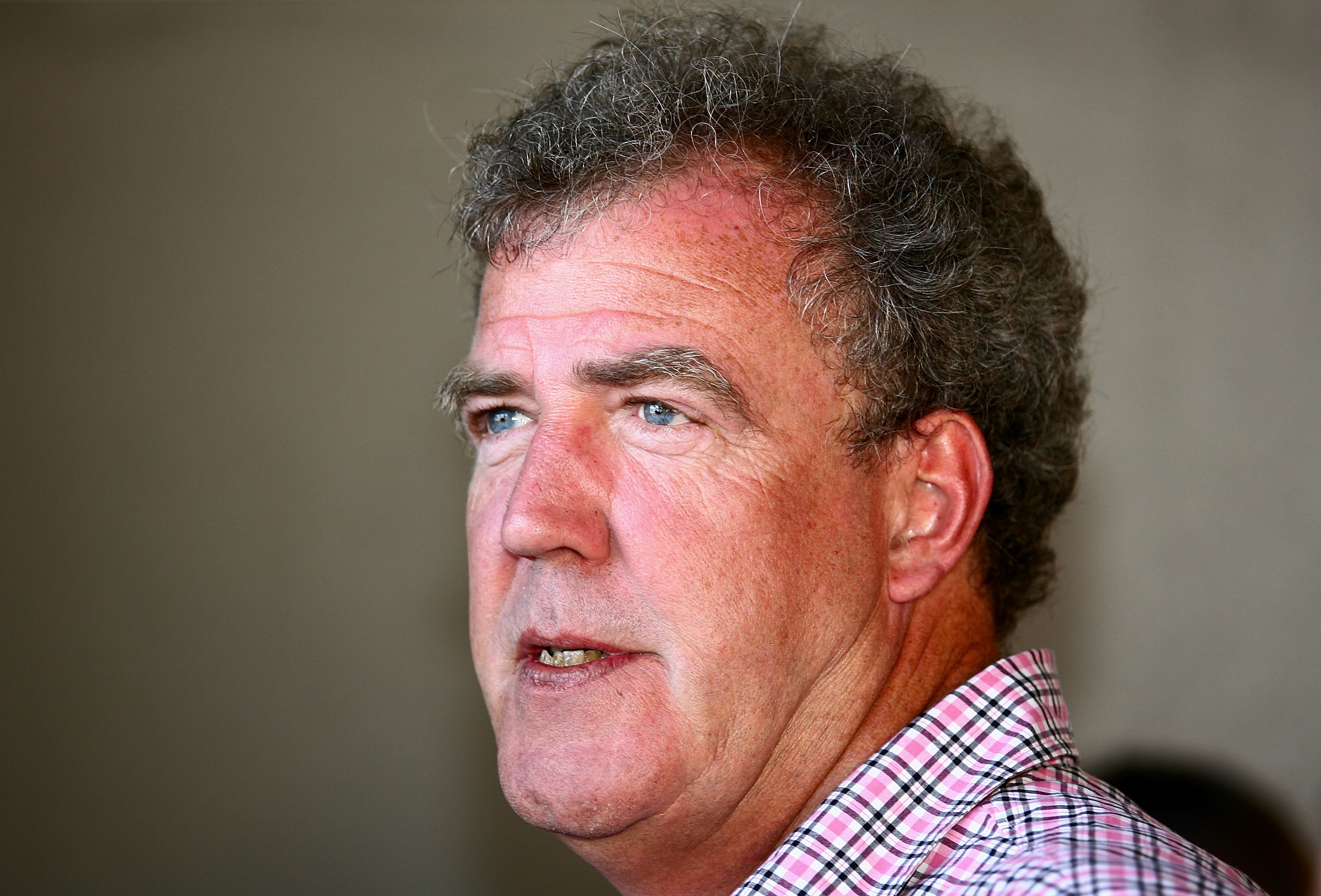 Jeremy Clarkson socheaza inca o data: "Nu mai bombardati ISIS!"