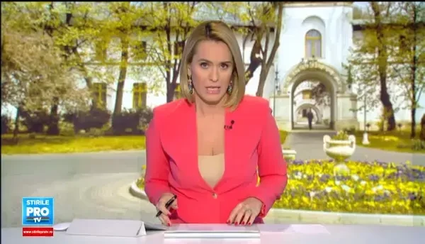 Iohannis a promulgat majorarile promise de Guvernul Ponta. +25% pentru medici, +15% pentru profesori, +10% pentru bugetari