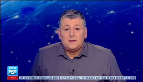 300 de obiecte rare, care i-au apartinut lui Vadim Tudor, au fost scoase la licitatie. Cea mai scumpa piesa: 7.000 de euro