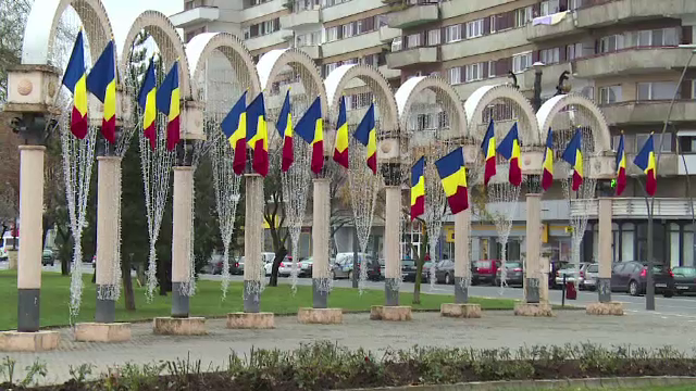 Pregatirile de 1 Decembrie au intrat pe ultima suta de metri la Alba Iulia. Peste 20.000 de oameni sunt asteptati la parada