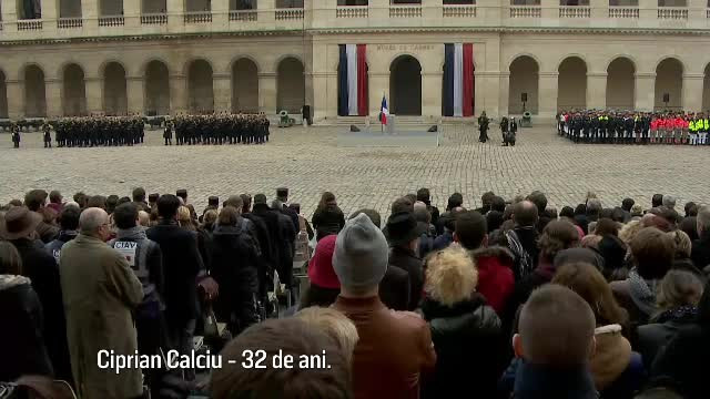 Omagiu emotionant pentru "Generatia Bataclan". Numele victimelor din atentatul de la Paris citite in "Curtea Invalizilor"