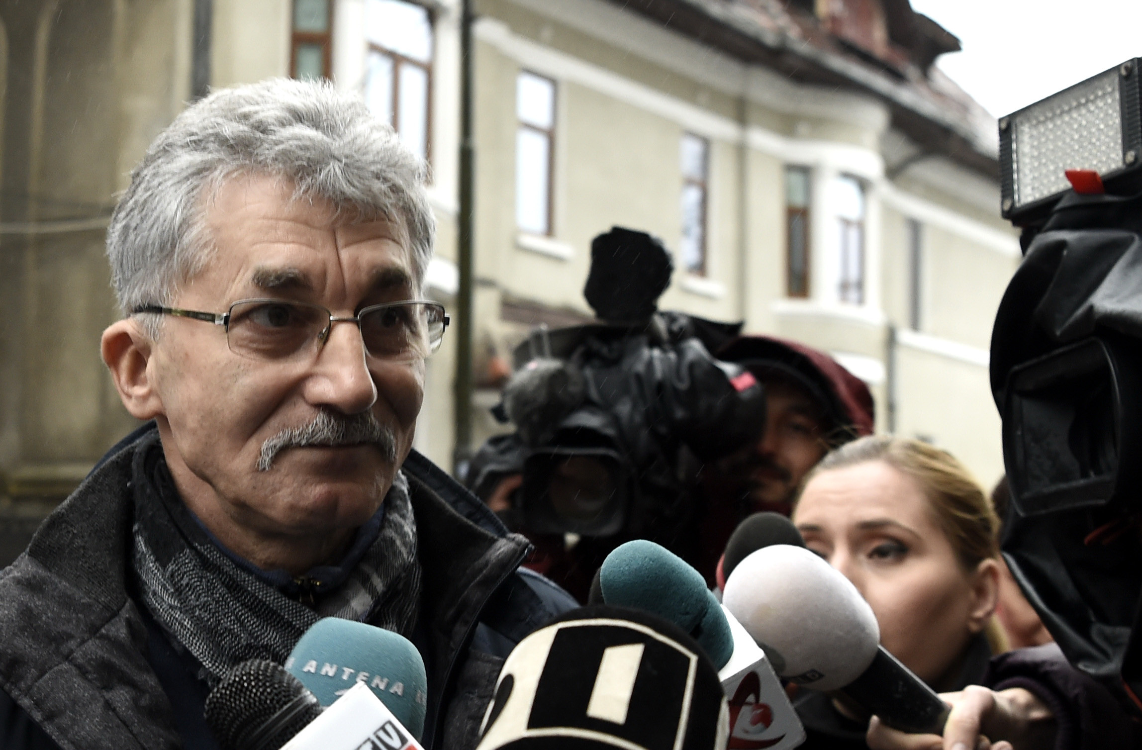 Ioan Oltean ar fi luat spaga intr-o biserica ctitorita acum 100 de ani de un Ioan Olteanu. DNA a cerut arestarea preventiva